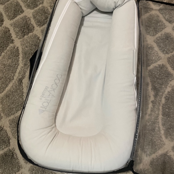 Dockatot Deluxe+ - Picture 4 of 4